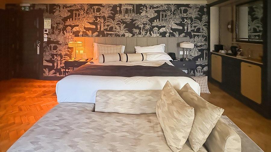 Tropical Noir Chic Boutique Hotel Room in Lisbon (54940806211).jpg